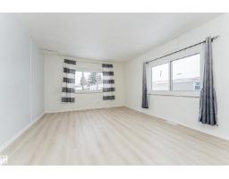 30 10410 101 A St, Morinville, AB T8R1B1 Photo 14