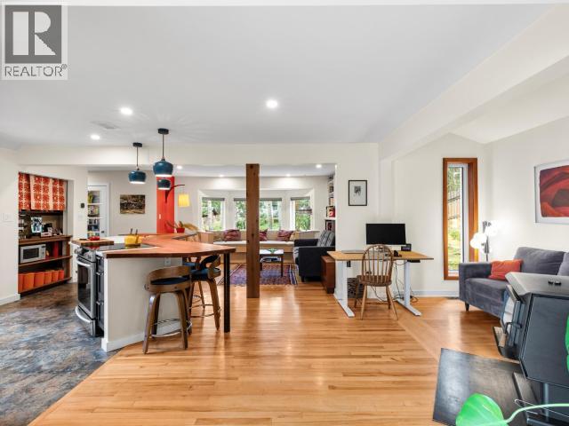 6 CHALET CRESCENT - Image 14