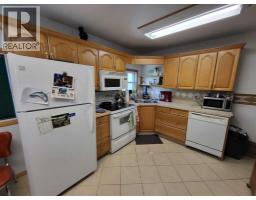 2522 17 Street SE - photo 5
