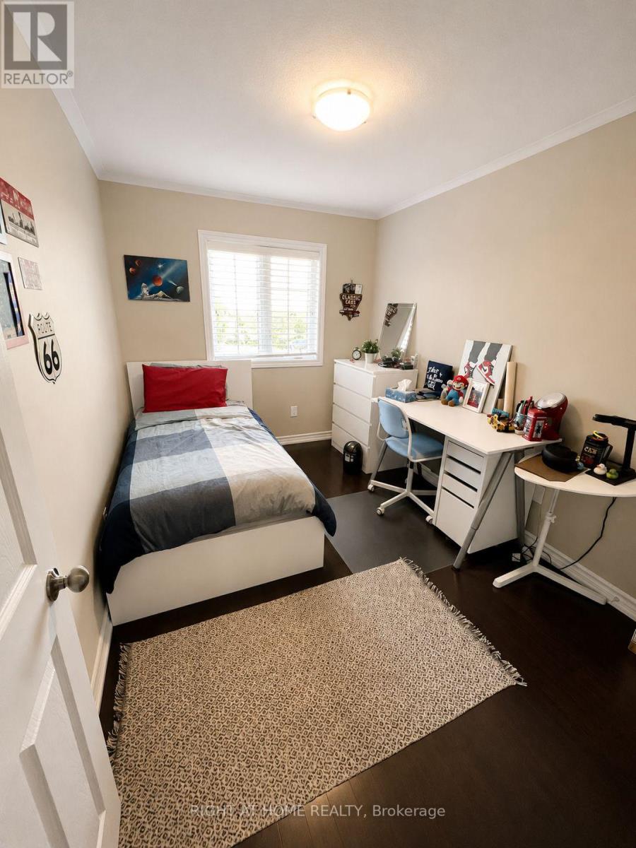 60 ZACHARY PLACE N - Image 16