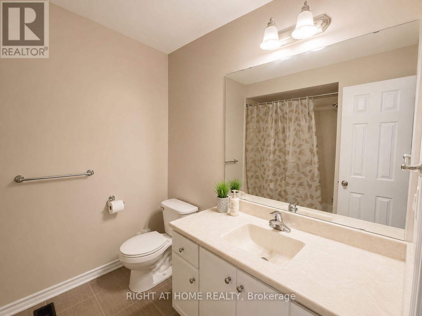60 ZACHARY PLACE N - Image 19