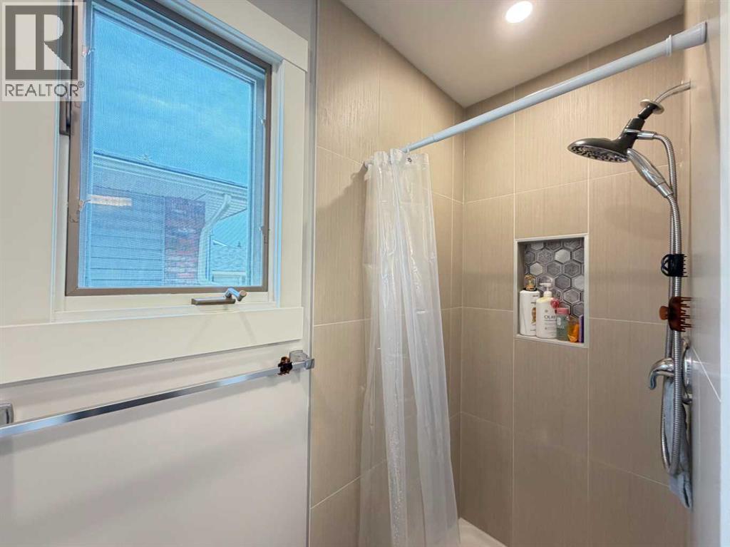 151 Sandstone Place NW - 12