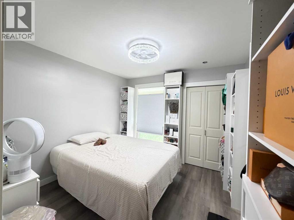 151 Sandstone Place NW - 15