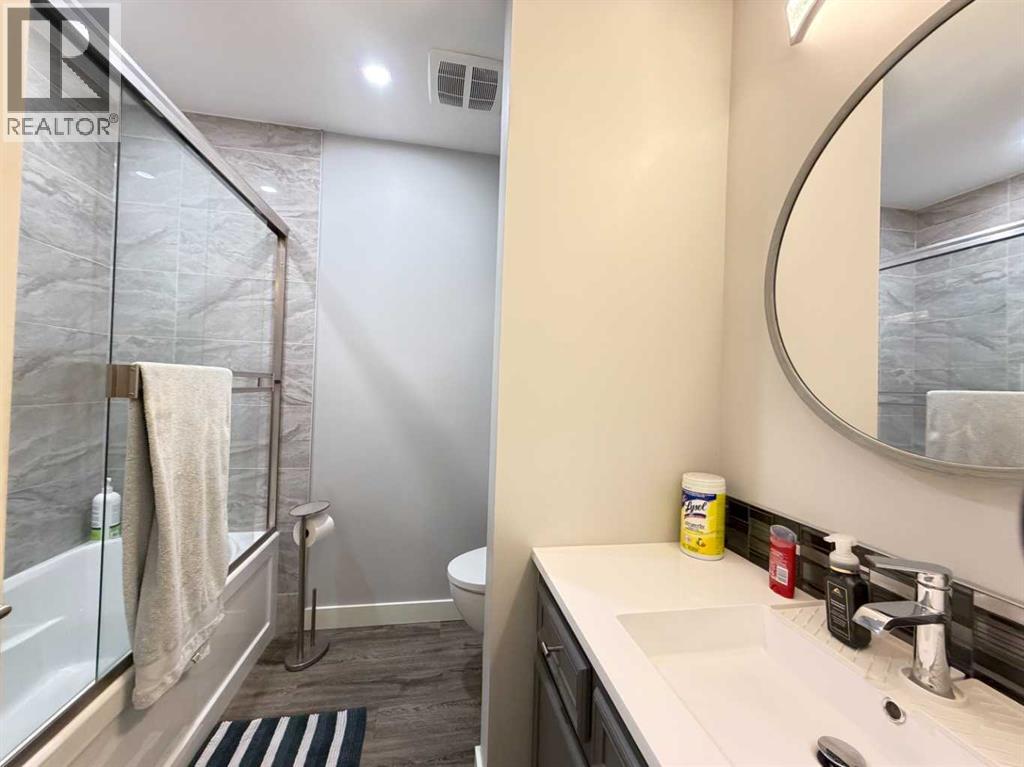 151 Sandstone Place NW - 17
