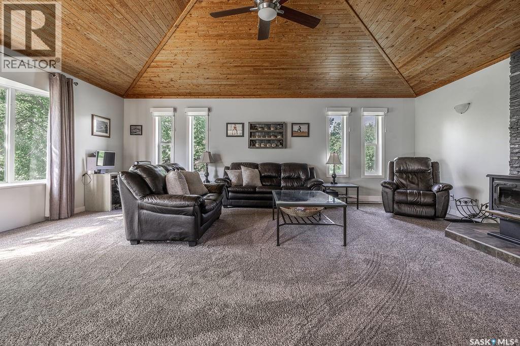 Martens Acreage, Montrose Rm No. 315 — photo 8