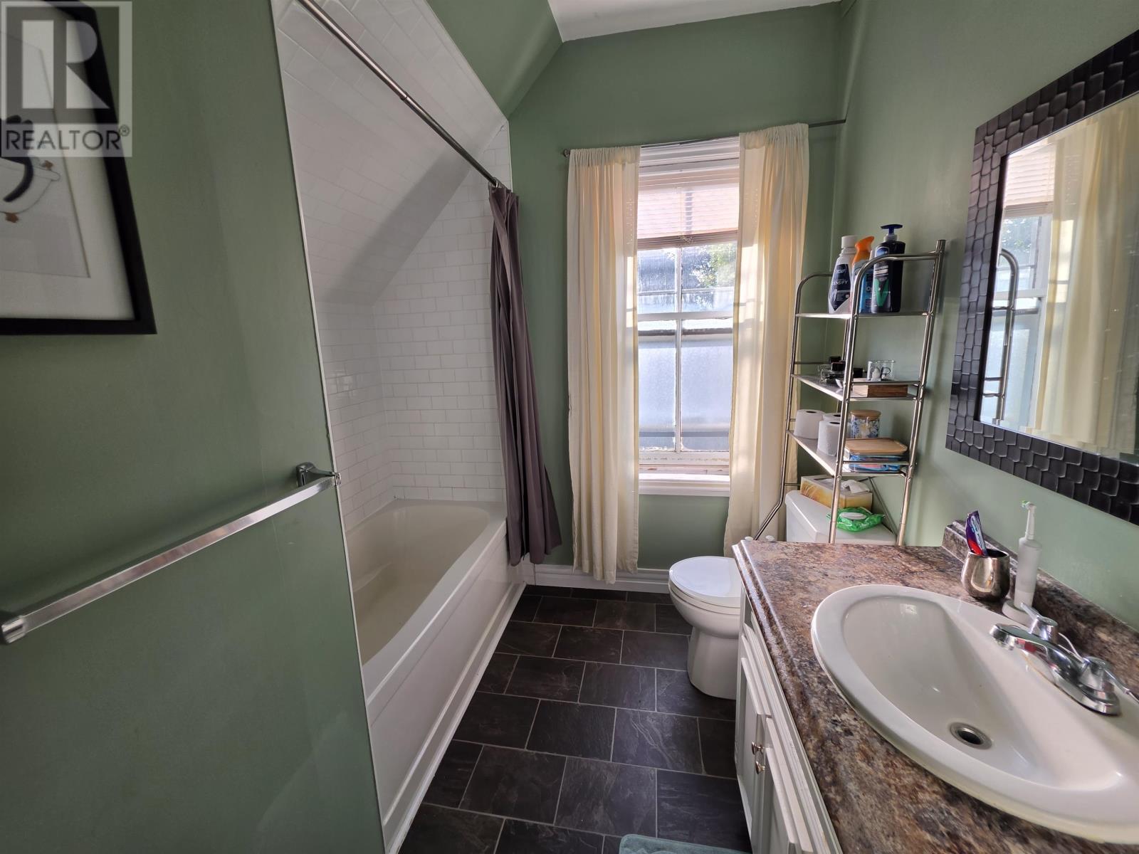 131 Spring Street - Image 29