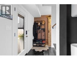 2426 Collingwood Road, West Kelowna, BC V1Z2C2 Photo 24