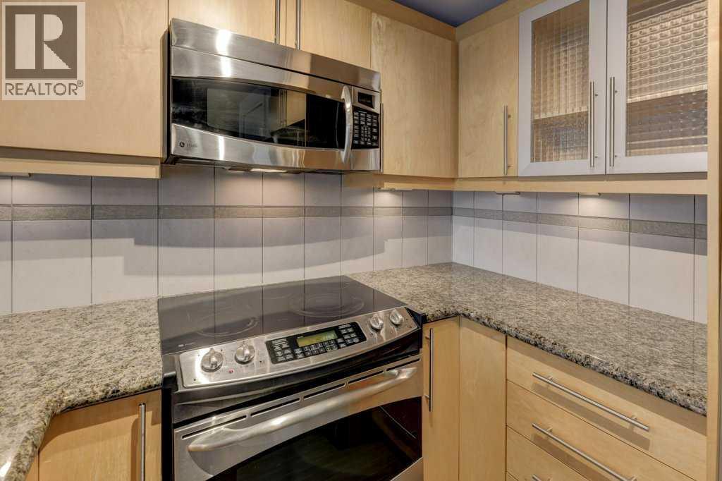 #601 817 15 Avenue SW - 25