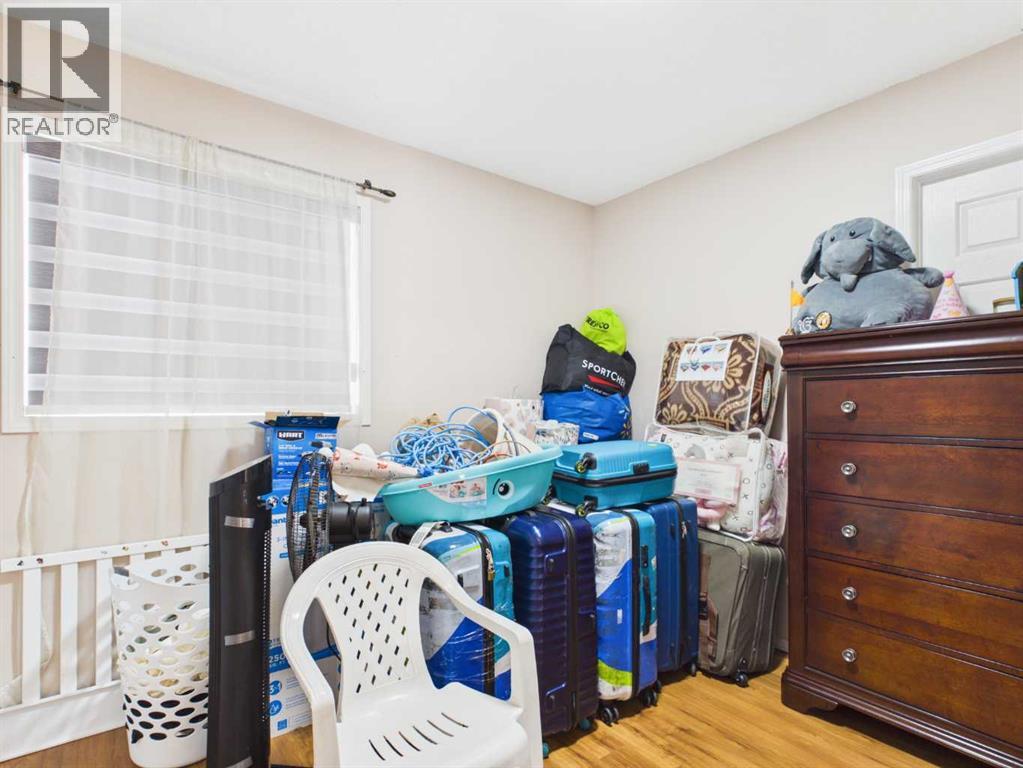 197 Tarington Close NE - 16