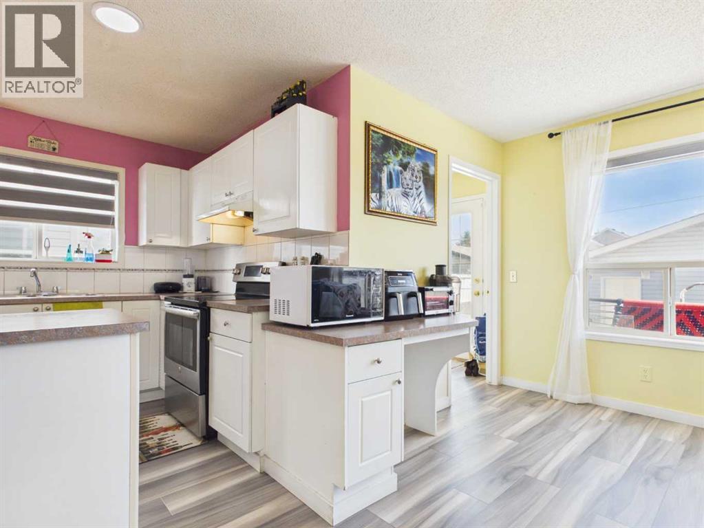 197 Tarington Close NE - 8