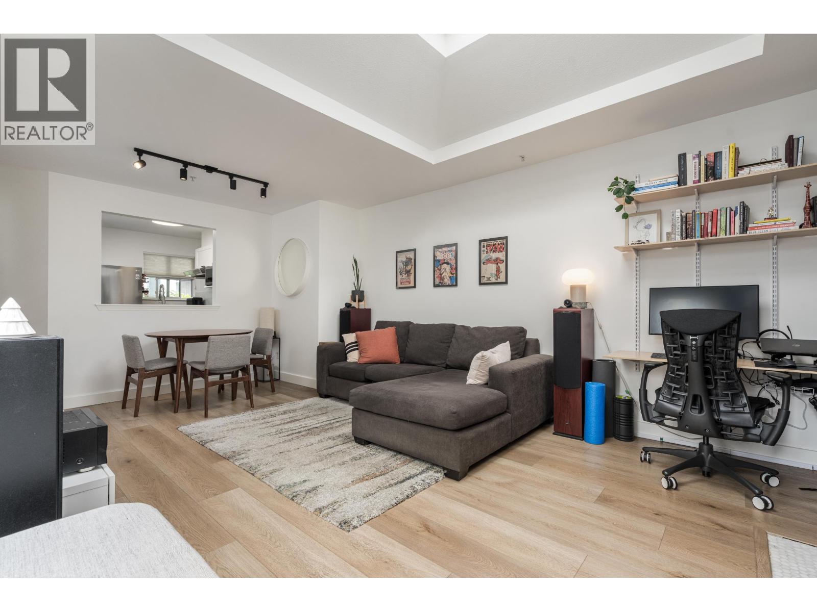 407 1333 W 7TH AVENUE, Vancouver