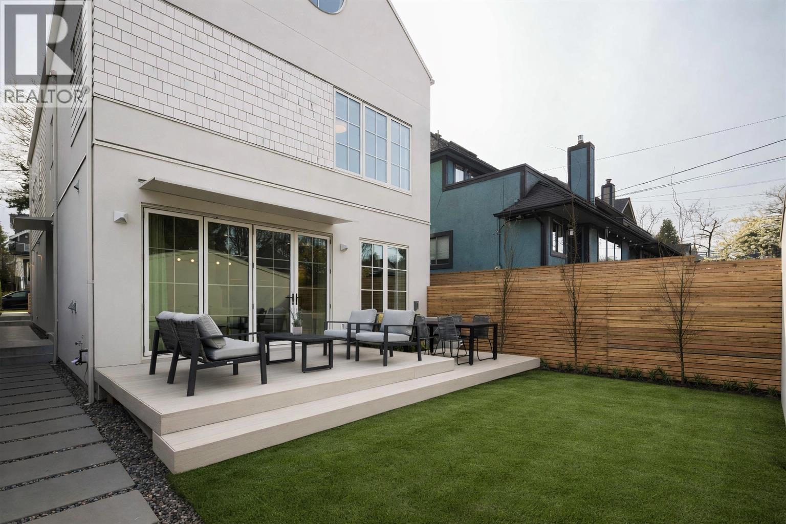 2 3449 W 22ND AVENUE, Vancouver