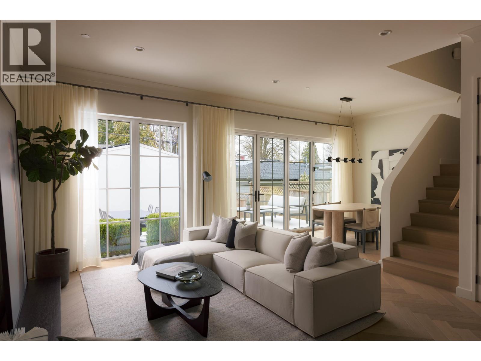 2 3449 W 22ND AVENUE, Vancouver