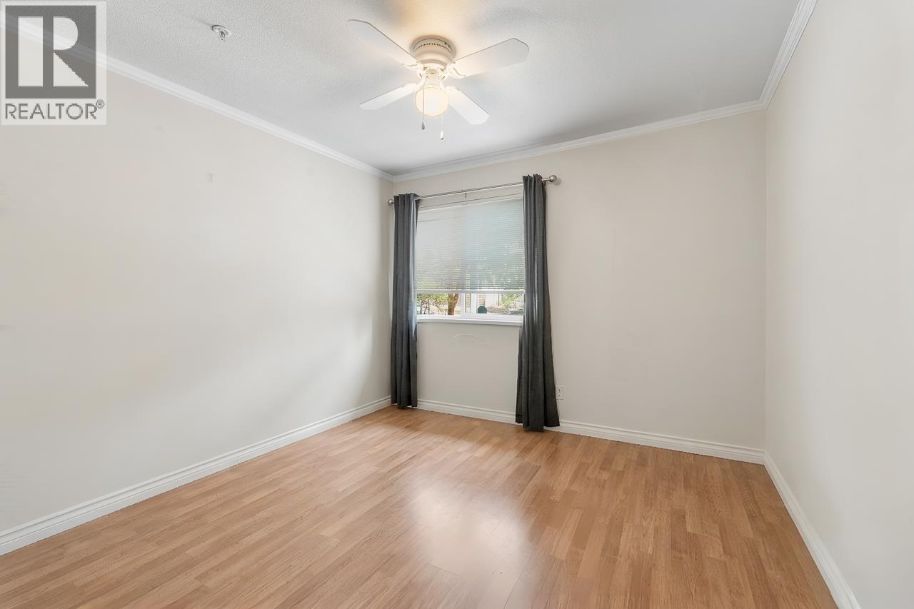 12 230 TENTH STREET, New Westminster