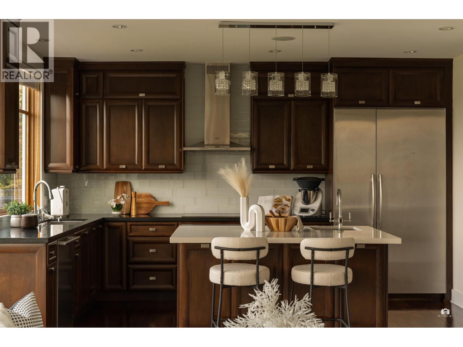 3936 QUESNEL DRIVE, Vancouver