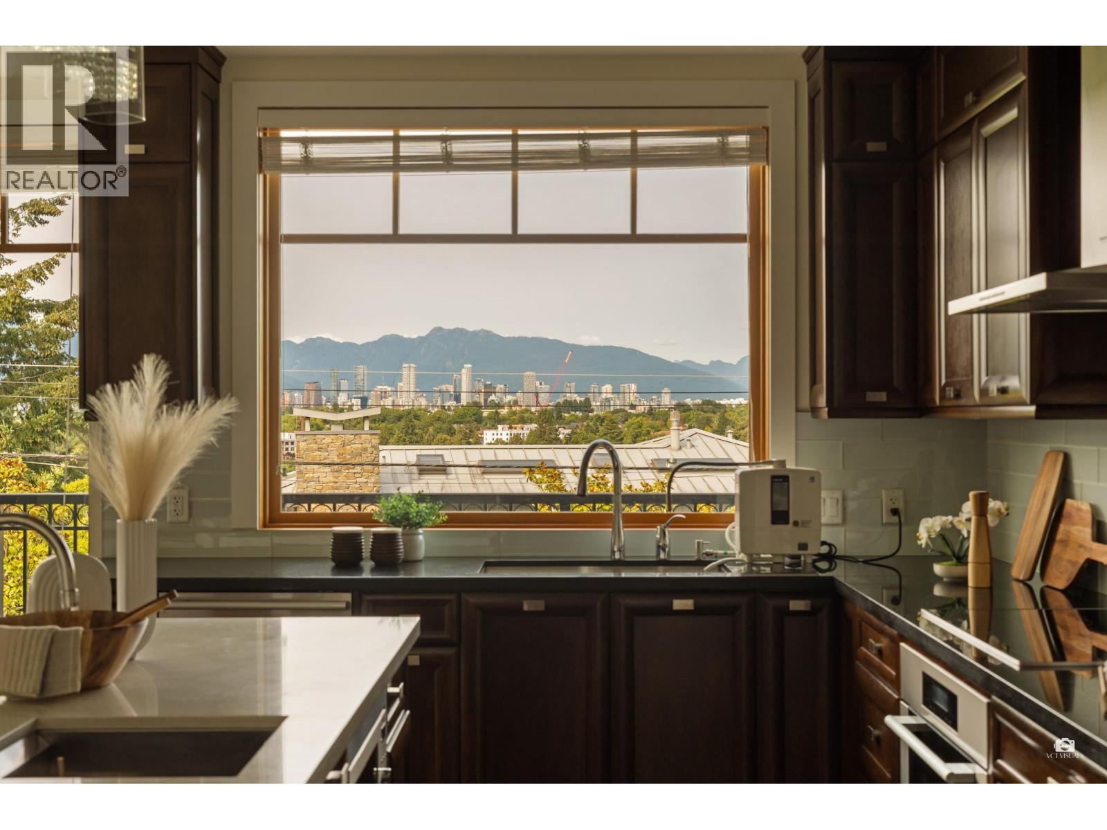 3936 QUESNEL DRIVE, Vancouver