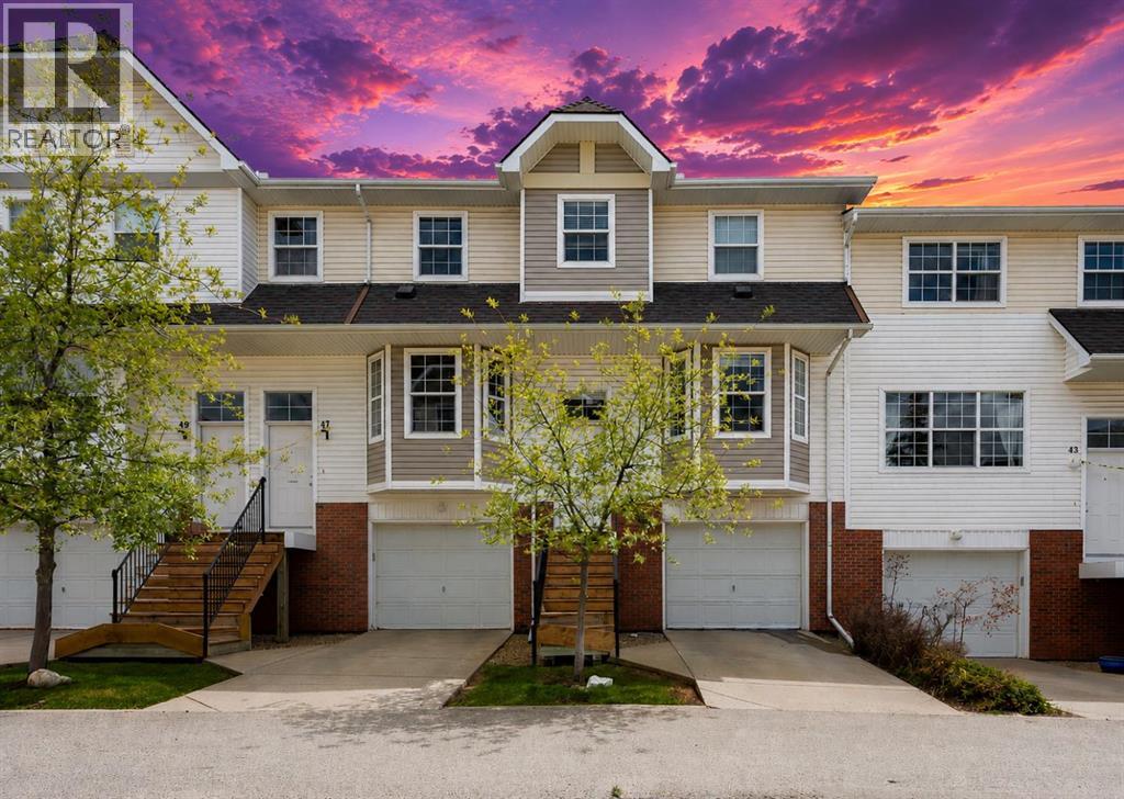 45 Tuscany springs Gardens NW, Calgary, Alberta, T3L2R3