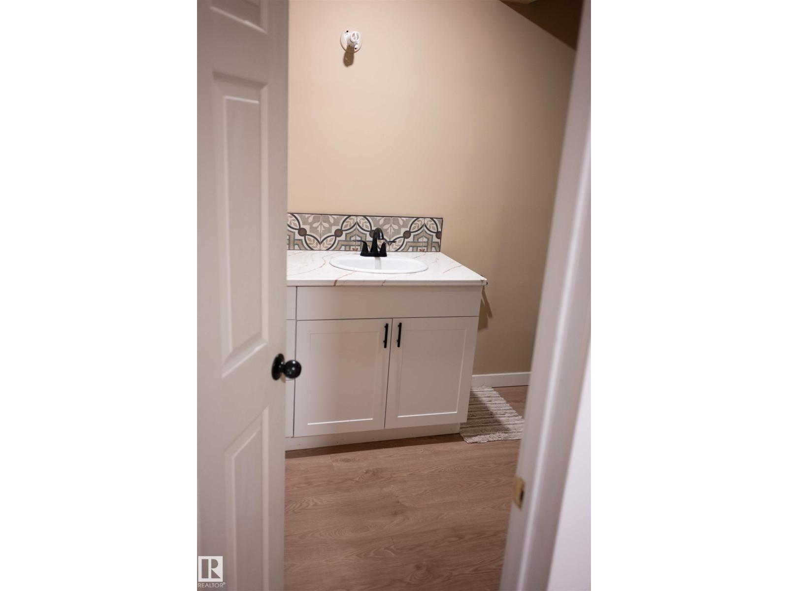 16503 68 ST NW - 20