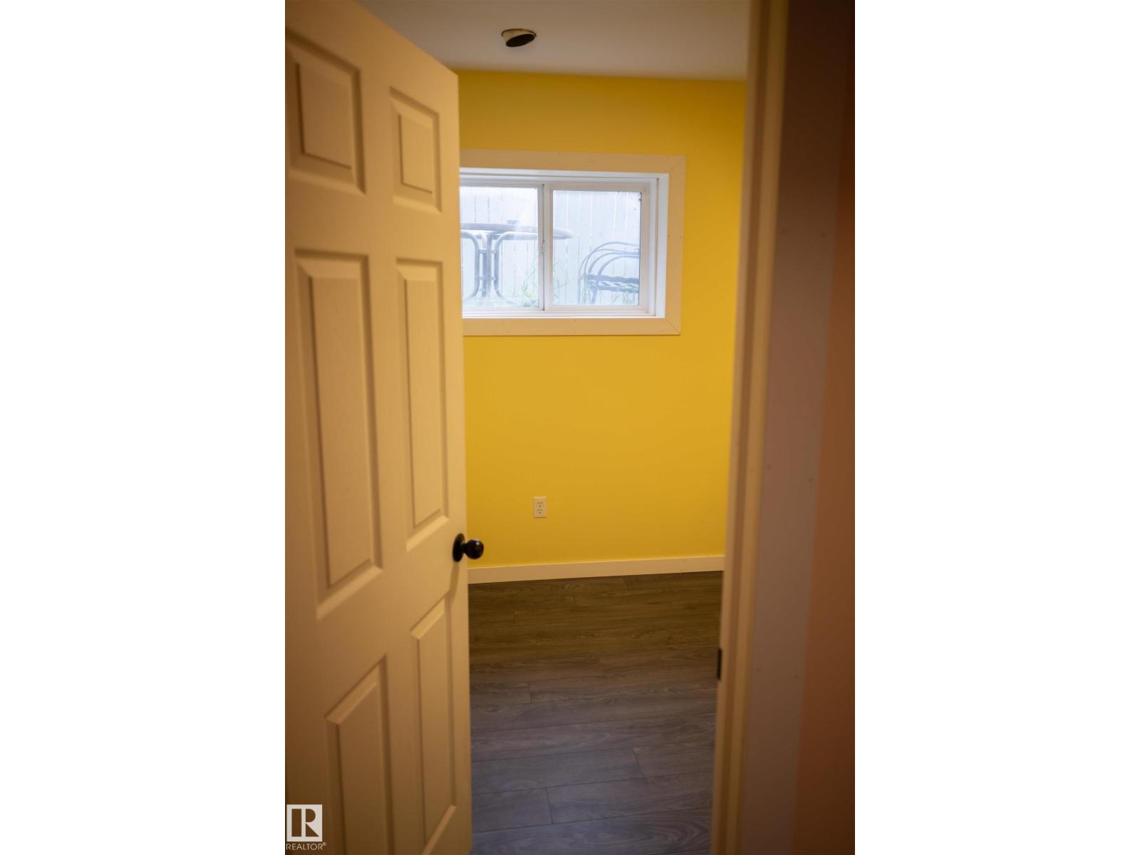 16503 68 ST NW - 22