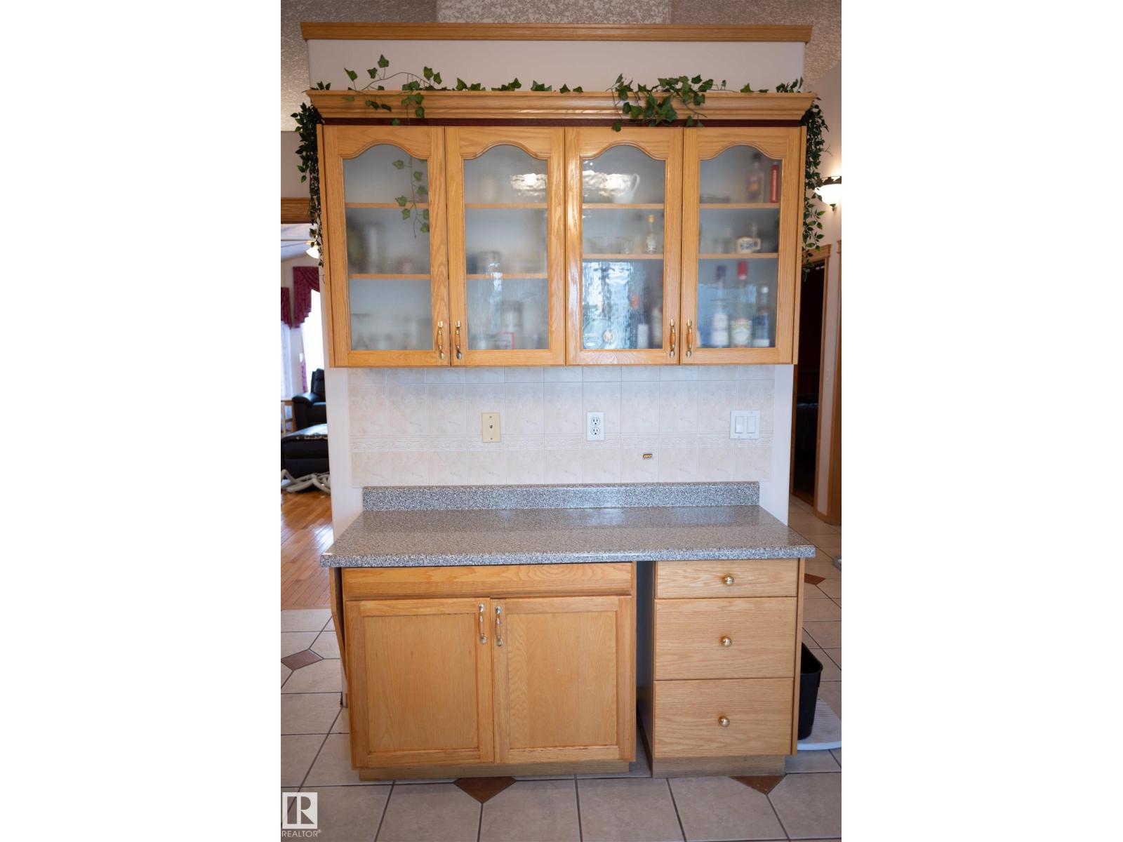 16503 68 ST NW, Edmonton, Alberta, T5Z3T2, Edmonton, Alberta — photo 5 of 5