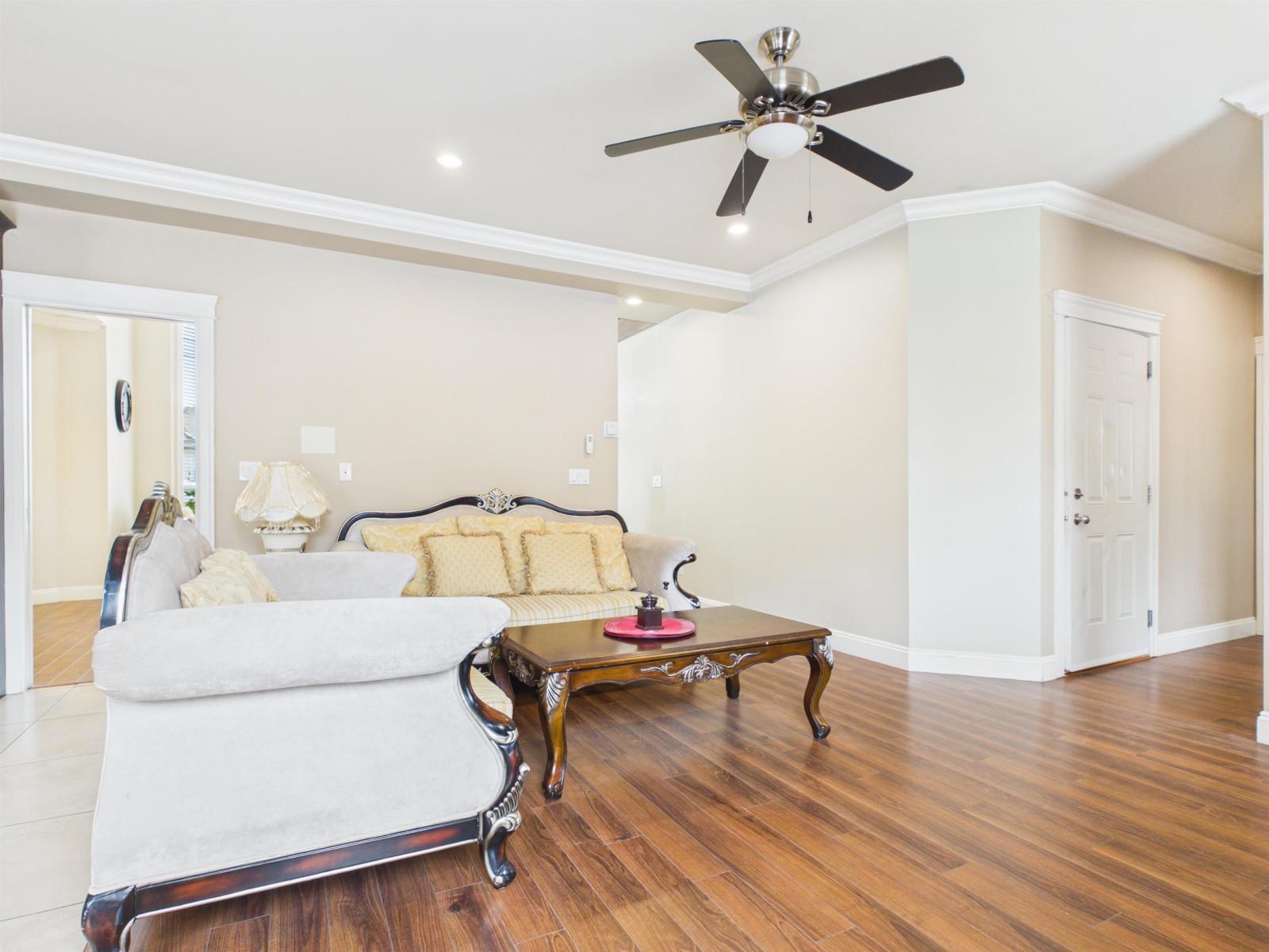 7 Bed, 6 Bath House for Sale in Surrey – 14585 59A AVENUE, Surrey – MLS# R3160198 - Image 7