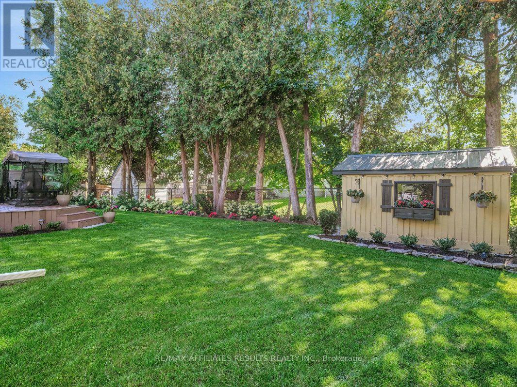 39 KYLE AVENUE - Image 32