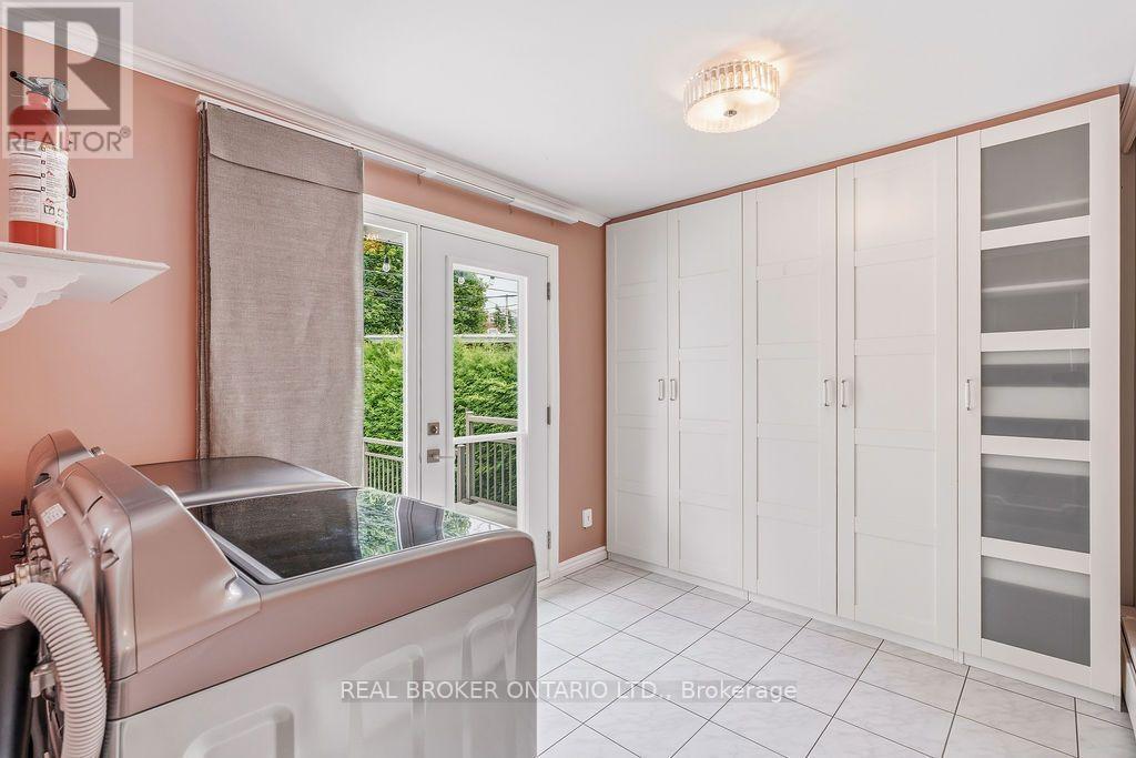 257 LAVERGNE STREET - 18