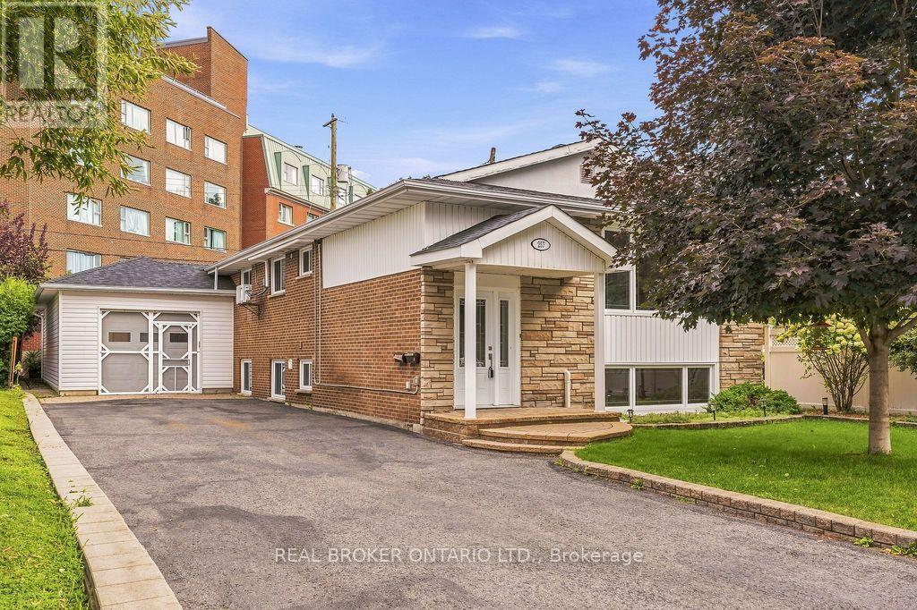 257 LAVERGNE STREET - 2