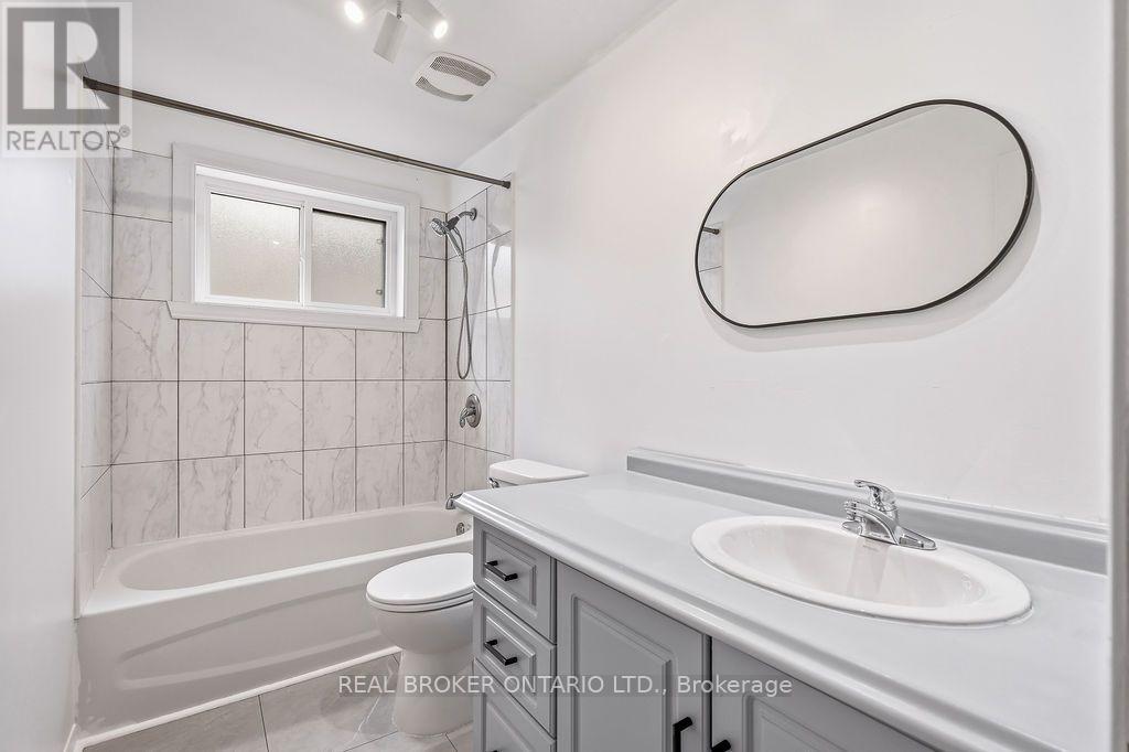 257 LAVERGNE STREET - 26