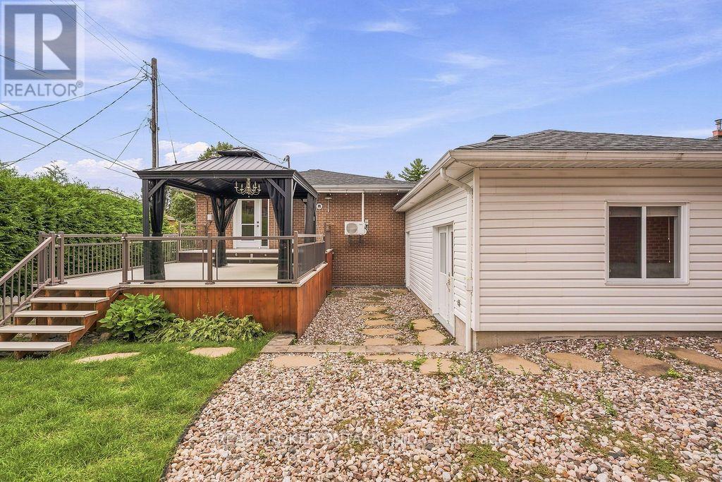 257 LAVERGNE STREET - Image 42