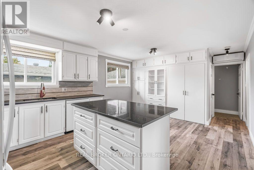 257 LAVERGNE STREET - Image 9