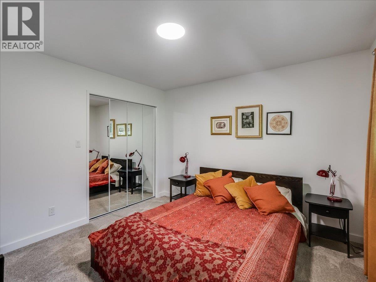 324 Richards Street W, Nelson