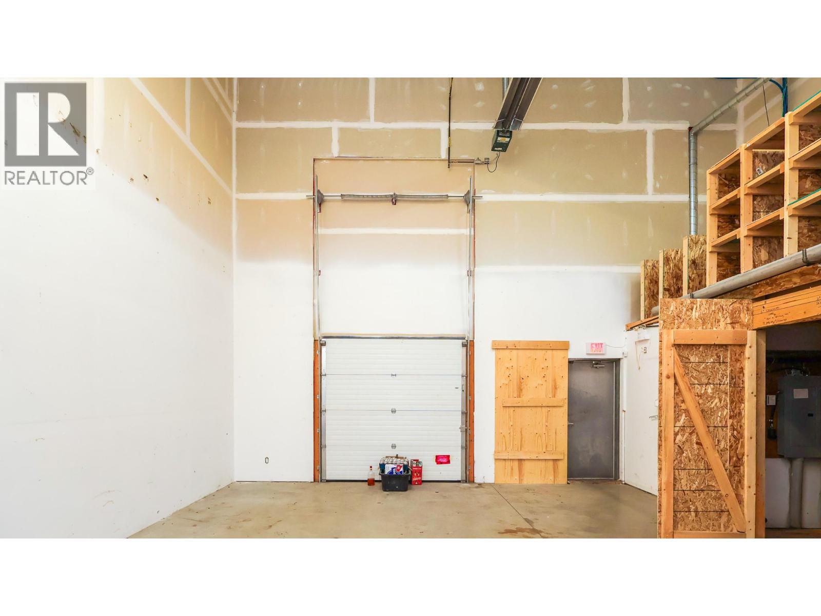 470 Neave Court Unit# 104, Kelowna