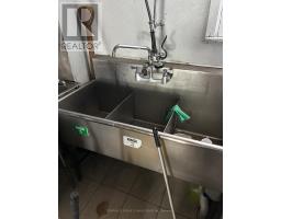 1732 Lawrence Avenue E, Toronto, ON M1R2Y1 Photo 7