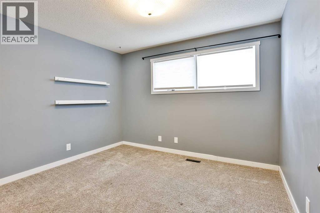 1019 Glacier Drive S - Image 19