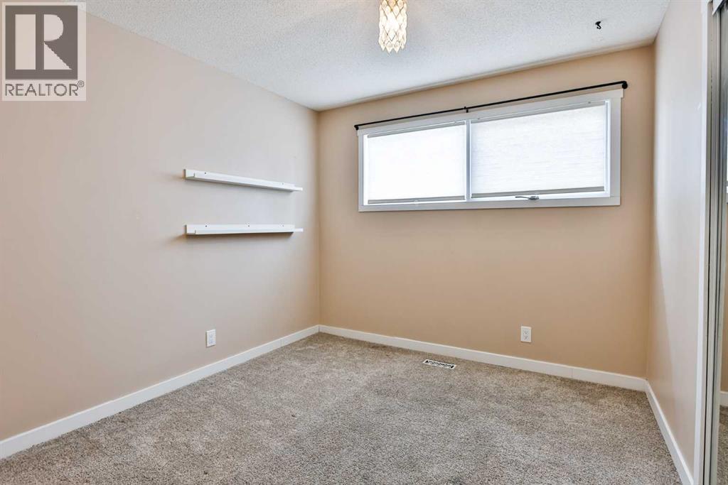 1019 Glacier Drive S - Image 16