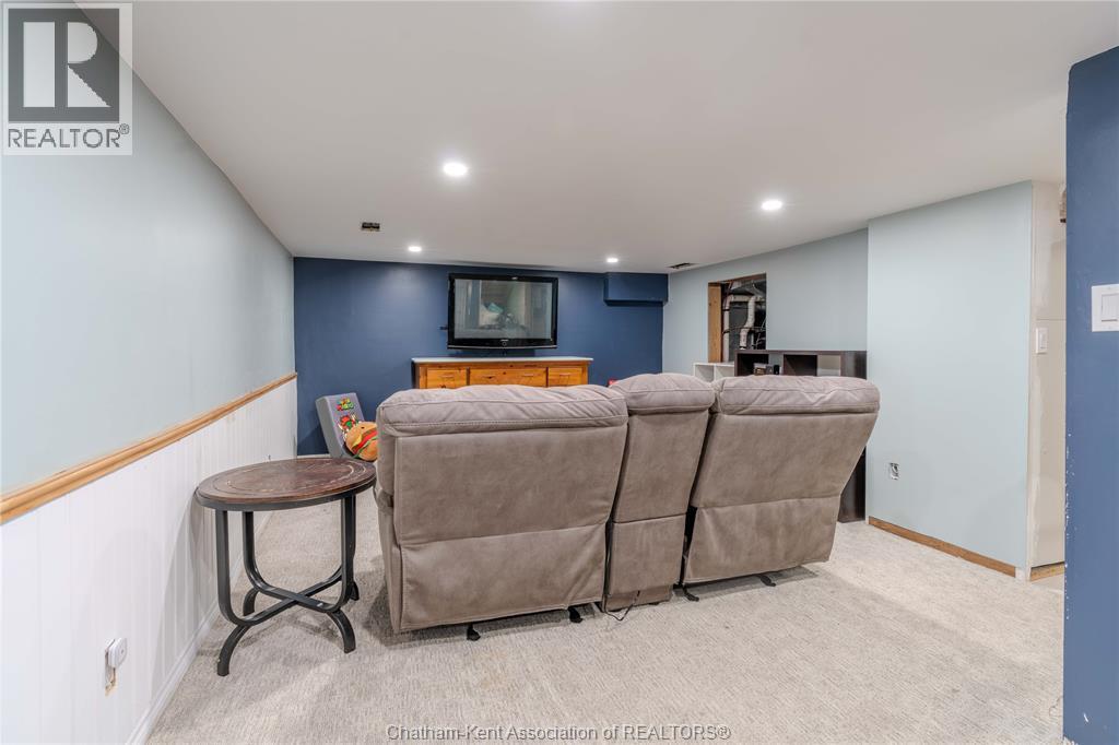 22788 Creek ROAD - Image 31