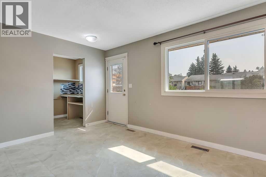 Listing photo – 8 Whiteside Crescent, Red Deer