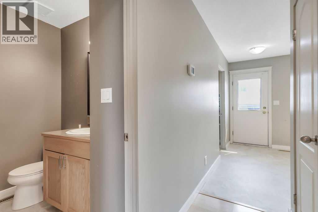 Listing photo – 8 Whiteside Crescent, Red Deer