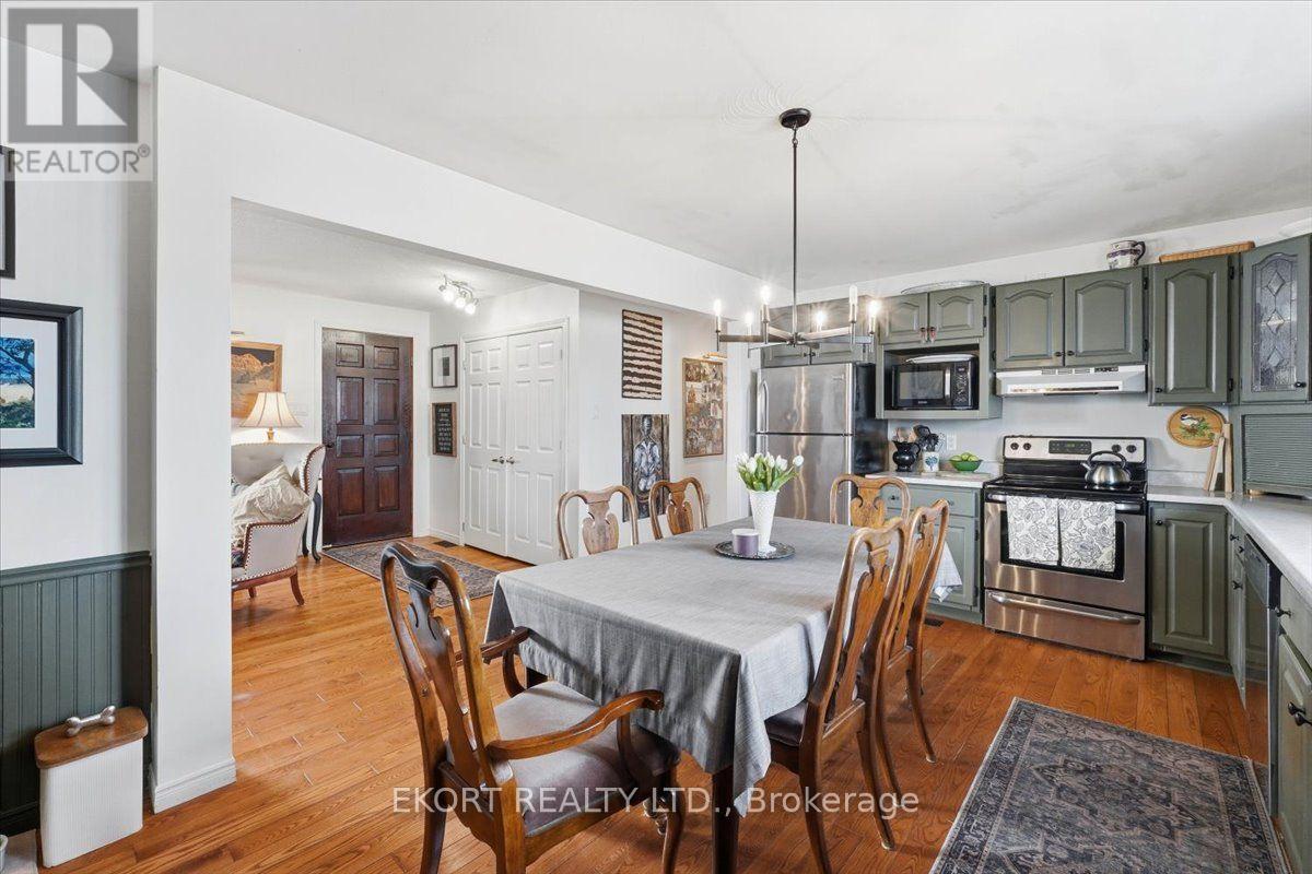 428 HUNT ROAD - 12