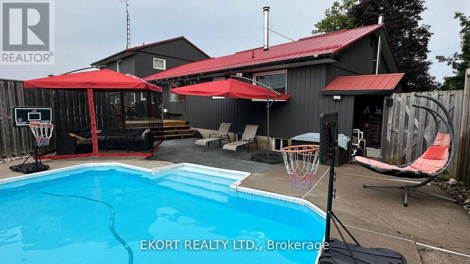 428 HUNT ROAD - 5