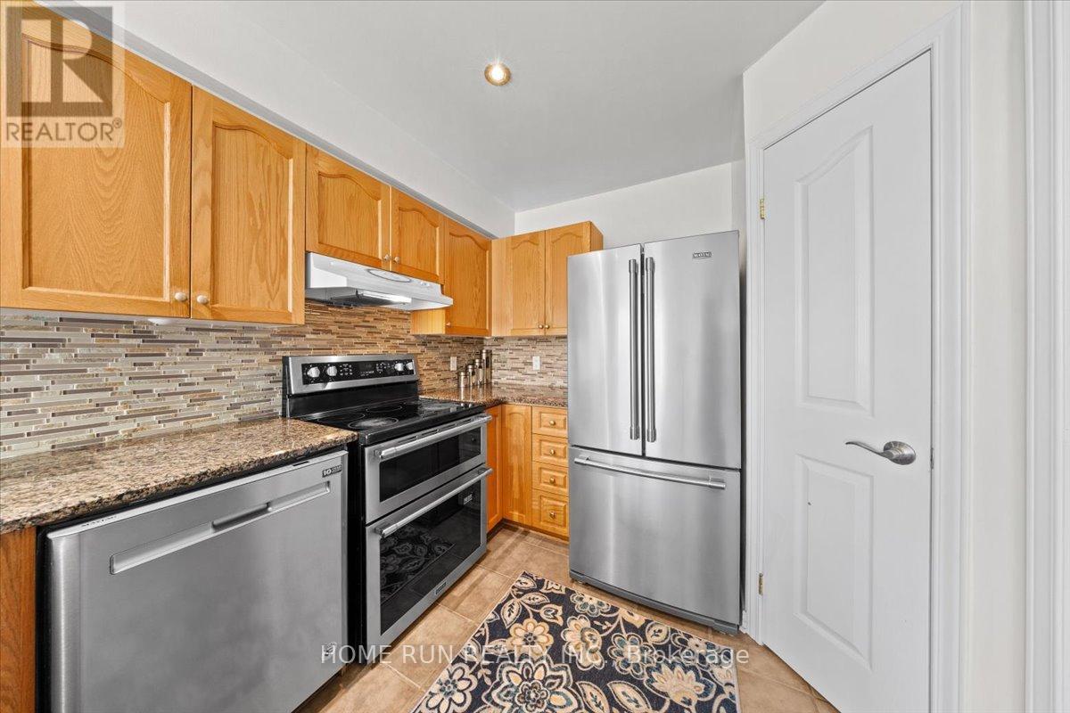 3 Bed, 3 Bath House for Sale in Ottawa – 113 GRAY CRESCENT, Ottawa – MLS# X13729740 - Image 15