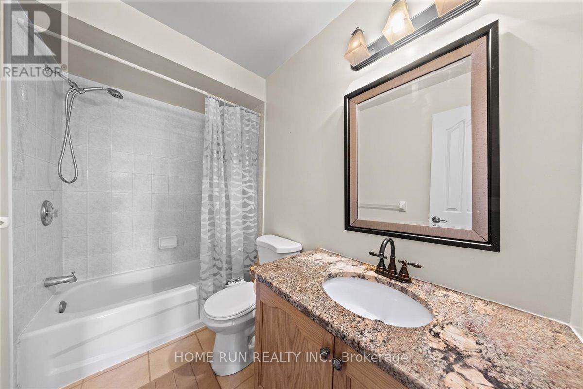 3 Bed, 3 Bath House for Sale in Ottawa – 113 GRAY CRESCENT, Ottawa – MLS# X13729740 - Image 22