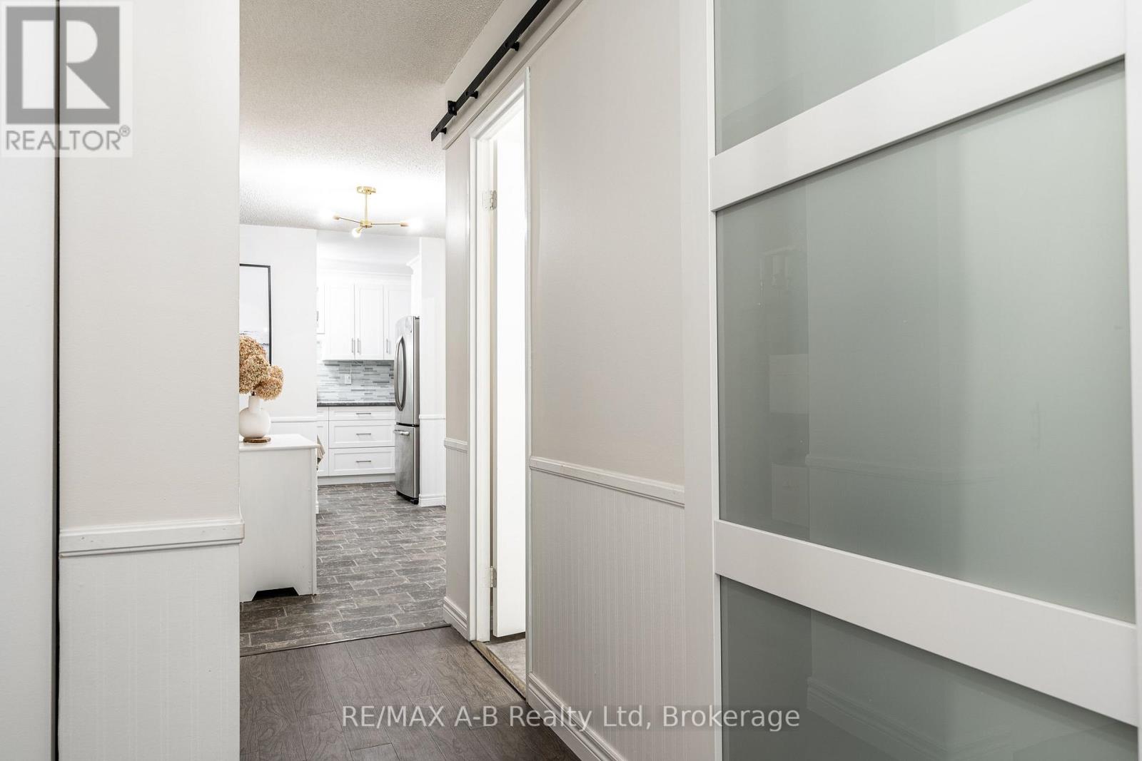 #104 97 HURON STREET - Image 22