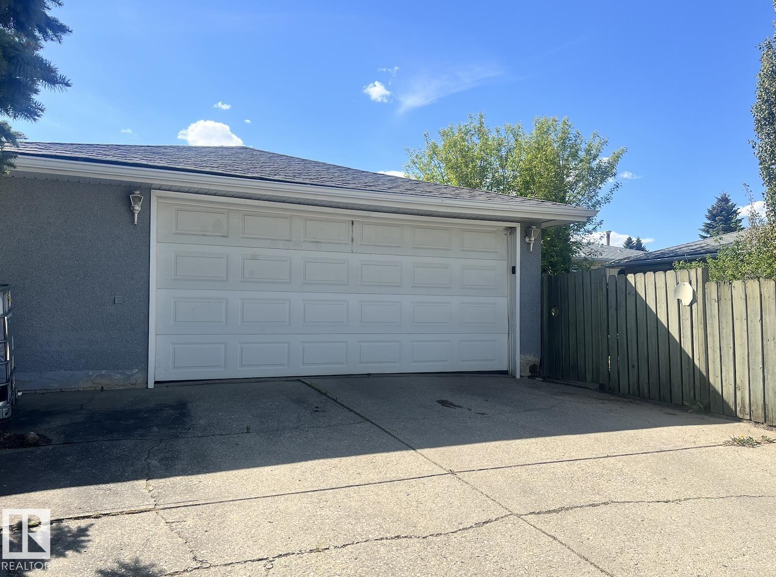 15003 81 St NW photo 5 — MLS® E4506354