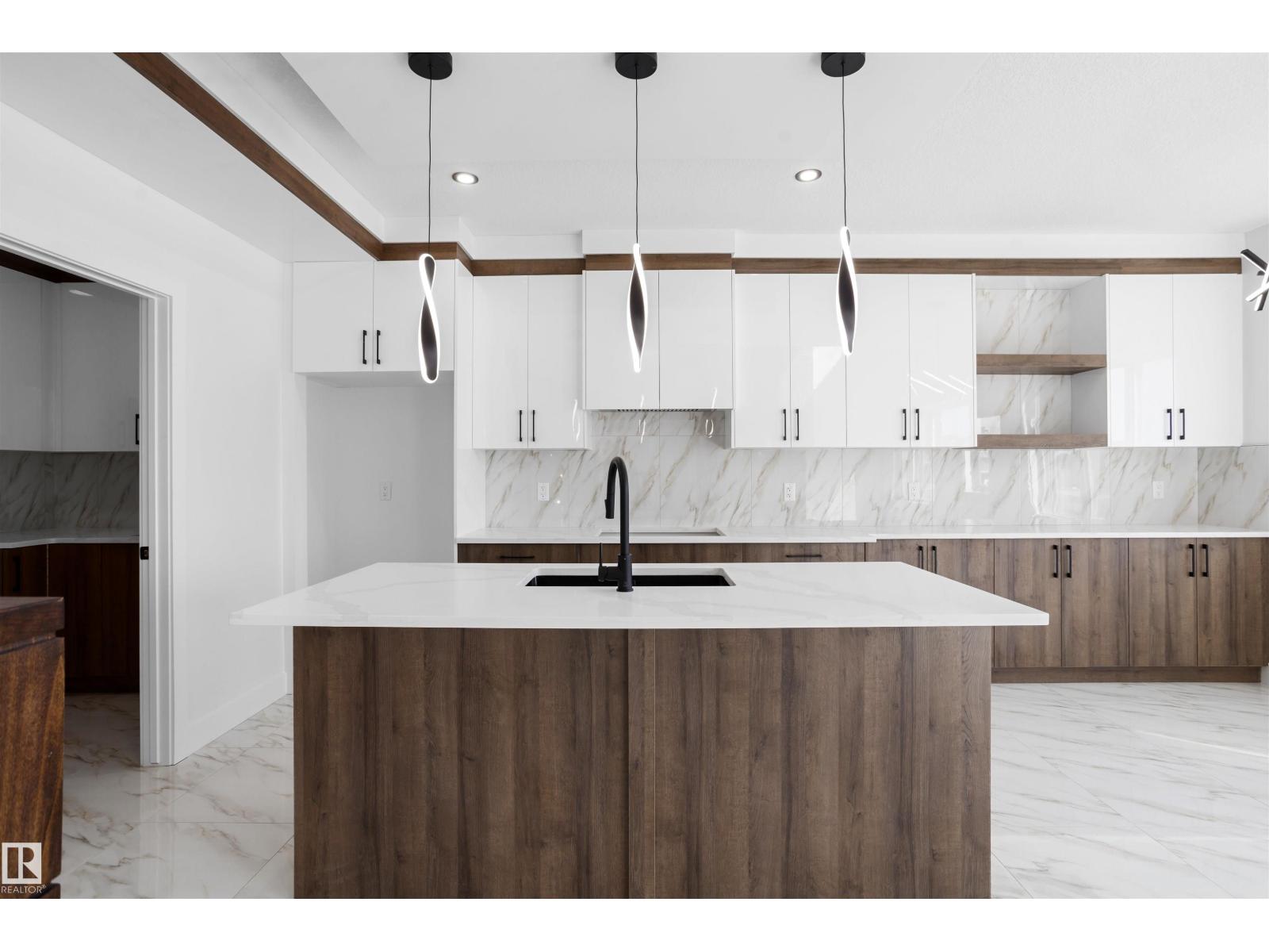 731 158 AV NE - 11