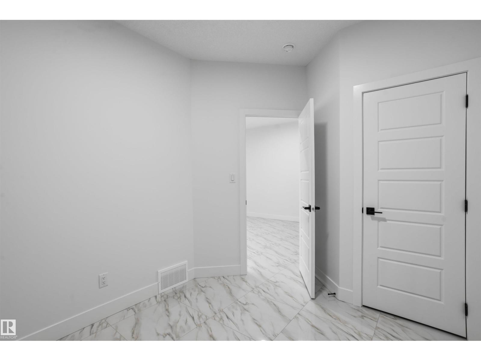 731 158 AV NE - Image 6