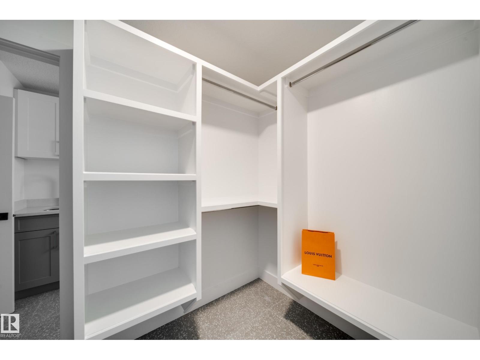 17 Arthur WY - Image 23