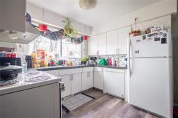 Eat in kitchen - 203 Wallasey Street, Winnipeg, MB R3J3C2 Photo 7