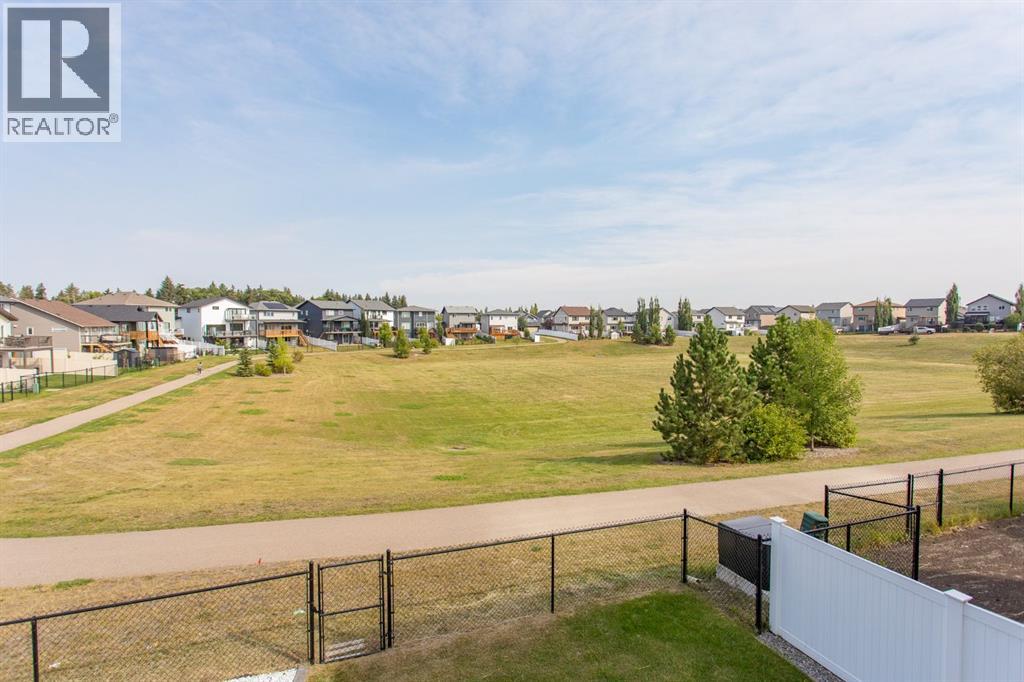 Listing photo – 18 Thorne Place, Red Deer